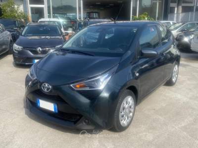 Toyota Aygo 1.0 VVT-i 72cv 5 PORTE X-PLAY Grigio usata Napoli