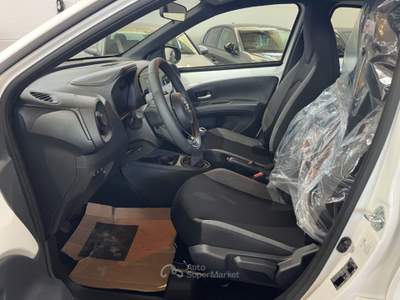 Toyota Aygo 1.0 VVT-i 72 CV 5 porte Active UFFICIALE ITALIA Bianco usata Savigliano