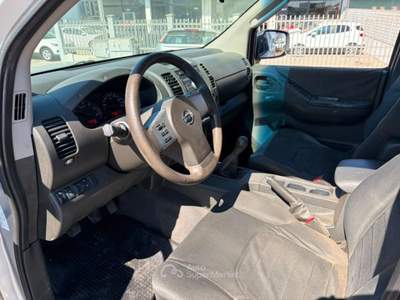 Nissan Navara 2.5 dCi 2 porte King Cab WoRK Grigio usata Sassari