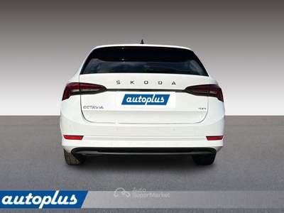 Skoda Octavia 2.0 TDI EVO SCR 150 CV DSG 4x4 Wagon Executive Bianco usata Appiano sulla strada del vino