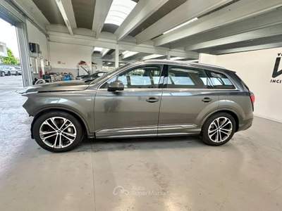 Audi Q7 SUV 55 TFSI QUATTRO TIPTRONIC S LINE EDITION Grigio usata Megliadino San Vitale