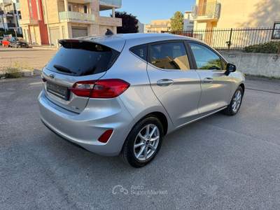 Ford Fiesta Fiesta 1.0 EcoBoost Hybrid 125 CV 5 porte Titanium Argento usata Altamura