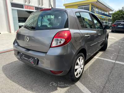 Renault Clio CLIO 1.2 16V 5P DYNAMIQUE*unipro* Grigio usata Aprilia