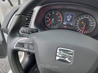 Seat Leon 1.5 TGI 5p. Style METANO fatturabile legge 104 Bianco usata Tivoli