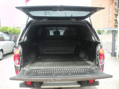 Mitsubishi L200 intense super select Marrone usata Frosinone