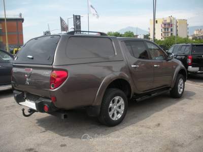 Mitsubishi L200 intense super select Marrone usata Frosinone