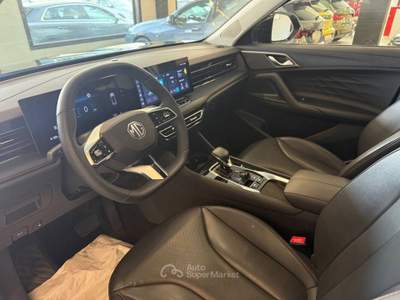 MG HS 1.5 Luxury auto Nero usata Mozzo