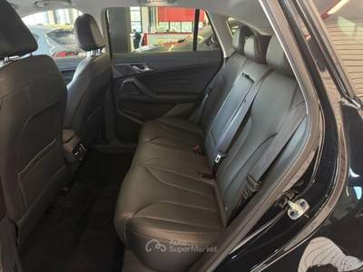 MG HS 1.5 Luxury auto Nero usata Mozzo
