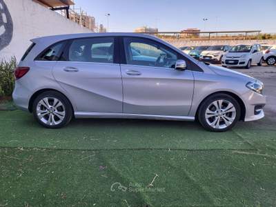 Mercedes-Benz Classe B MERCEDES B 180 CDI Automatic Business Argento usata Bari
