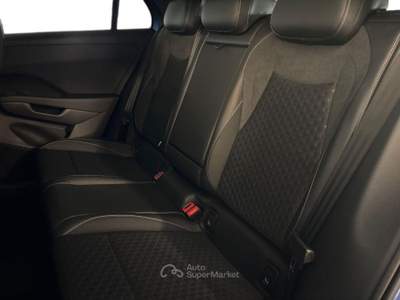 Volkswagen Polo Nuovo t-roc r-line 1.5 etsi act 110 kw (150 cv) dsg Blu/Azzurro usata Salerno