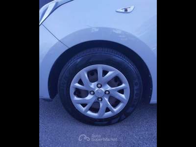 Hyundai i10  - i10 1.0 classic Argento usata Piacenza