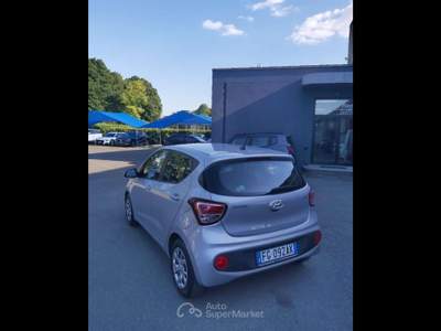 Hyundai i10  - i10 1.0 classic Argento usata Piacenza
