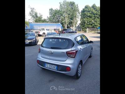 Hyundai i10  - i10 1.0 classic Argento usata Piacenza