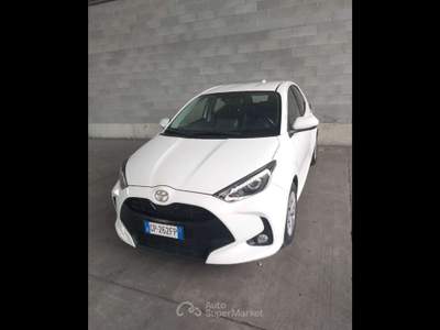 Toyota Yaris  - yaris 1.0 active Bianco usata Piacenza