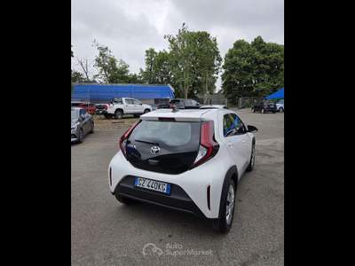 Toyota Aygo X  -  1.0 active 72cv s-cvt Bianco usata Piacenza