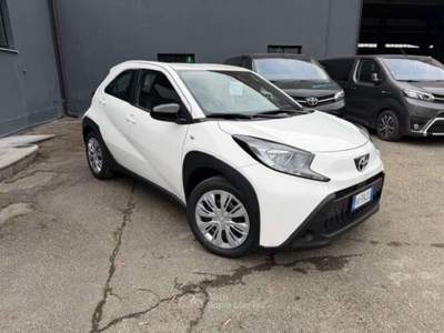 Toyota Aygo X  -  1.0 active 72cv Bianco usata Piacenza