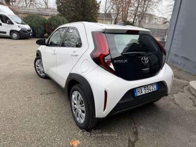 Toyota Aygo X  -  1.0 active 72cv Bianco usata Piacenza