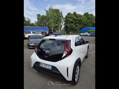 Toyota Aygo X  -  1.0 active 72cv s-cvt Bianco usata Piacenza