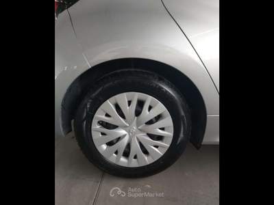 Toyota Yaris  - yaris 1.5h active Argento usata Piacenza