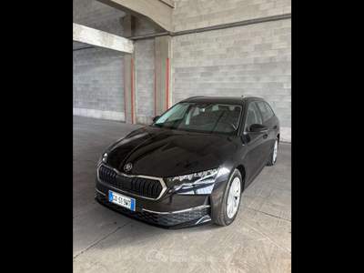 Skoda Octavia  - octavia wagon 2.0 tdi selection 150cv dsg Nero usata Piacenza