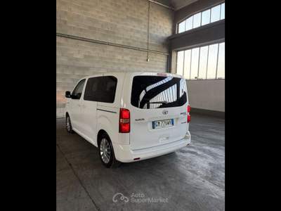 Toyota Proace  -  50kwh 10q l0 d active Bianco usata Piacenza