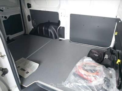 Toyota Proace  -  50kwh 12q l1 s comfort Bianco usata Piacenza
