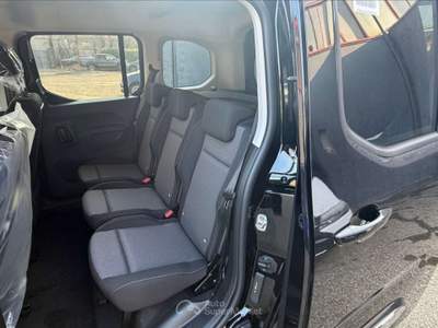 Toyota Proace  - proace city verso electric l1 50kwh d executive Nero usata Piacenza