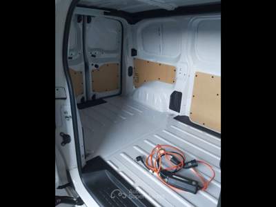 Toyota Proace  - proace electric 75kwh l1 s comfort Bianco usata Piacenza