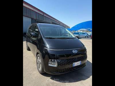 Hyundai Staria  -  2.2 wagon 2wd auto Nero usata Piacenza