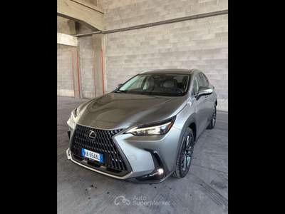 Lexus NX  - nx 450h+ 2.5 phev premium+ 4wd 309cv e-cvt Argento usata Piacenza