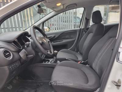 Fiat Punto Street 1,3 Multijet 2015 Bianco usata Melito di Napoli