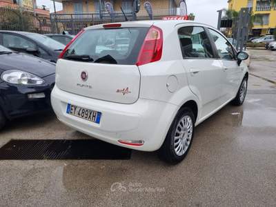 Fiat Punto Street 1,3 Multijet 2015 Bianco usata Melito di Napoli