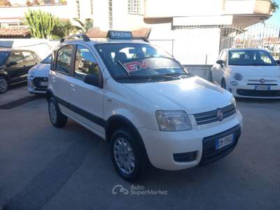 Fiat Panda 1.2 4x4 Climbing Bianco usata Melito di Napoli