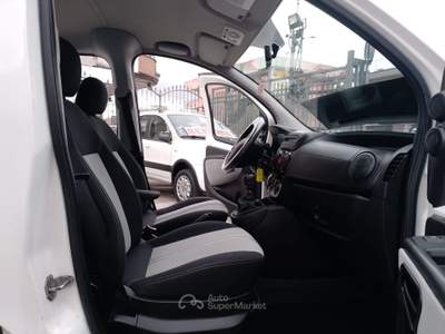Fiat QUBO 5 Posti 1,4 Natural Power 8V. Bianco usata Melito di Napoli