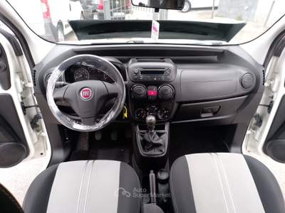 Fiat QUBO 5 Posti 1,4 Natural Power 8V. Bianco usata Melito di Napoli