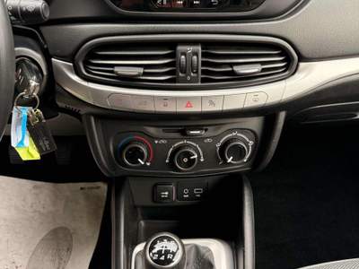 Fiat Tipo 1.3 Mjt 4 porte Easy Grigio usata Teano