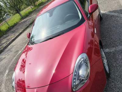 Alfa Romeo Giulietta Tenuta benissimo: sempre in box. No fumatori, animali e bambini. Rosso usata Settimo Torinese