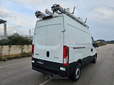 Iveco Daily 35S12V 2.3 HPT PM-TM Furgone ALLESTITO OFFICINA Bianco usata Maruggio