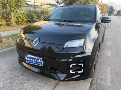 Renault 5 E-Tech Electric E-Tech Roland-Garros 150 Comfort Rang E-Tech Nero usata Pieve a Nievole