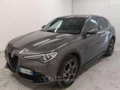 Alfa Romeo Stelvio 2.2 TD 160 CV Sprint AT8 RWD TG : GJ286AW Argento usata Basiliano
