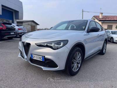 Alfa Romeo Stelvio inverter 230 VOLT 2.2 Super Q4 210cv TG: GP117BG Argento usata Basiliano