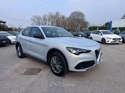 Alfa Romeo Stelvio inverter 230 VOLT 2.2 Super Q4 210cv TG: GP117BG Argento usata Basiliano
