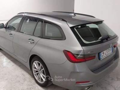 BMW Serie 3 320d G21 2022 Touring 320d mhev 48V xdrive auto - GM493 Grigio usata Basiliano