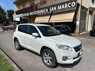 Toyota RAV4 Crossover 2.2 D-4D 150CV DPF Excl. Bianco usata Mirano
