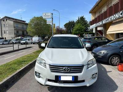 Toyota RAV4 Crossover 2.2 D-4D 150CV DPF Excl. Bianco usata Mirano