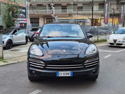 Porsche Cayenne  3.0 Diesel Platinum Edition usata Venafro
