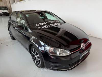 Volkswagen Golf 1.4 TSI 140 CV DSG 5p. Highline BlueMotion Technology Nero usata Parabiago