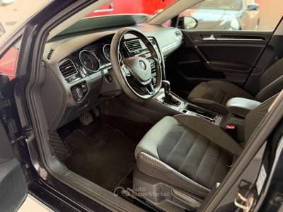 Volkswagen Golf 1.4 TSI 140 CV DSG 5p. Highline BlueMotion Technology Nero usata Parabiago