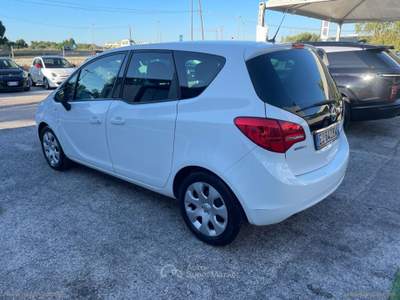 Opel Meriva Meriva 1.4 100 CV Cosmo Bianco usata Mesagne