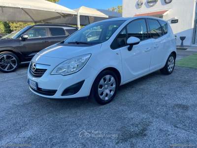 Opel Meriva Meriva 1.4 100 CV Cosmo Bianco usata Mesagne Opel Meriva Meriva 1.4 100 CV Cosmo Bianco usata Mesagne